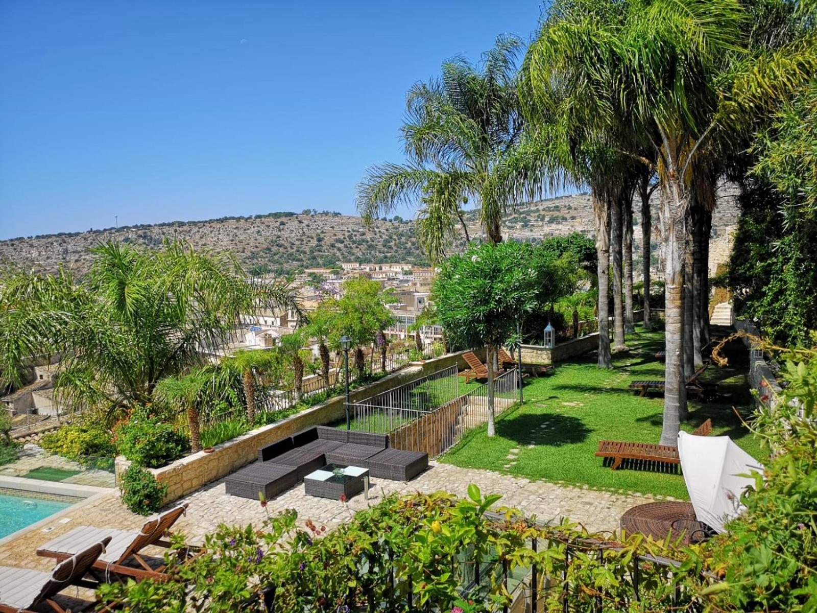 Borgo Hedone Villa ชิคลี ภายนอก รูปภาพ
