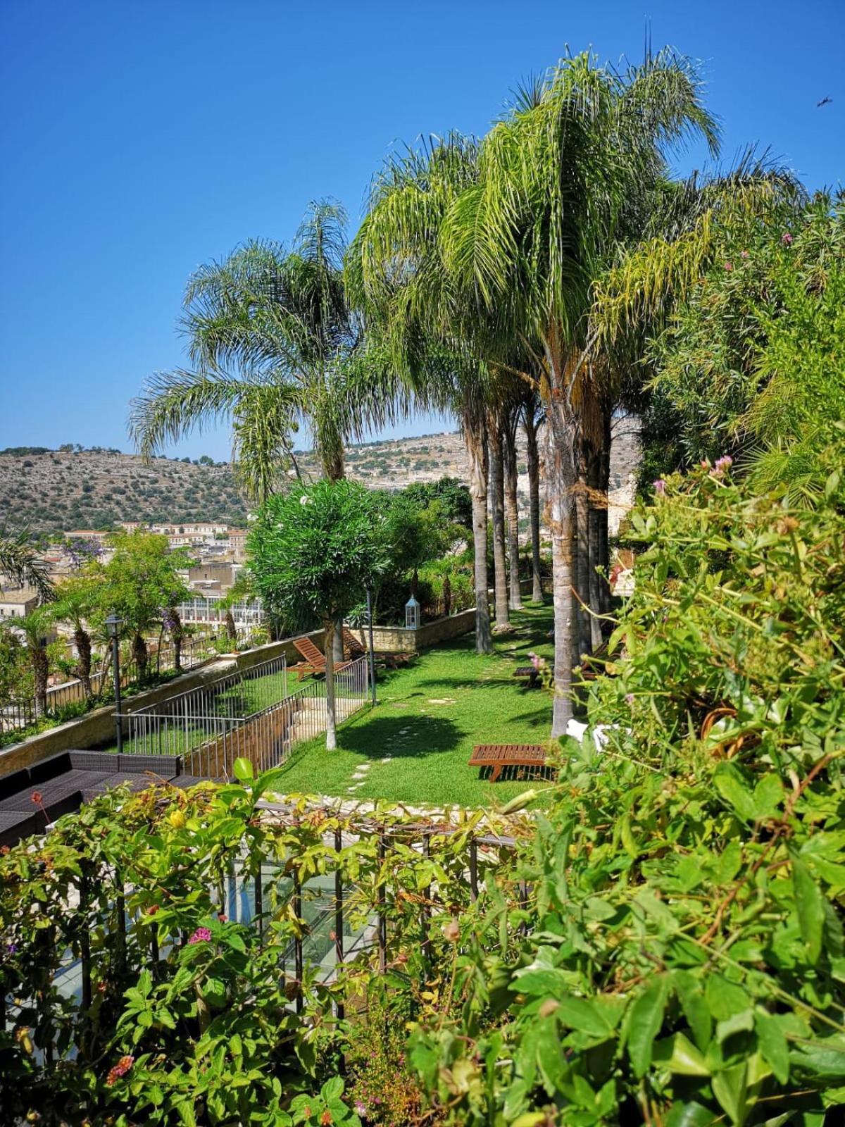 Borgo Hedone Villa ชิคลี ภายนอก รูปภาพ